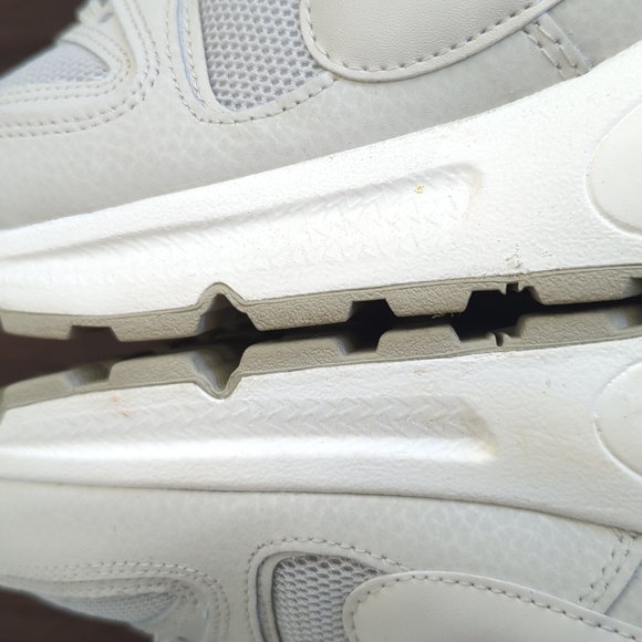 Nike Air Max Command - Picture 7 of 8